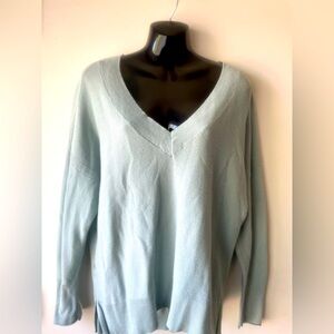 Lou & grey women’s sweater